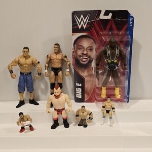 WWE Superstars Wrestling Action Figure and Mini Figure Set